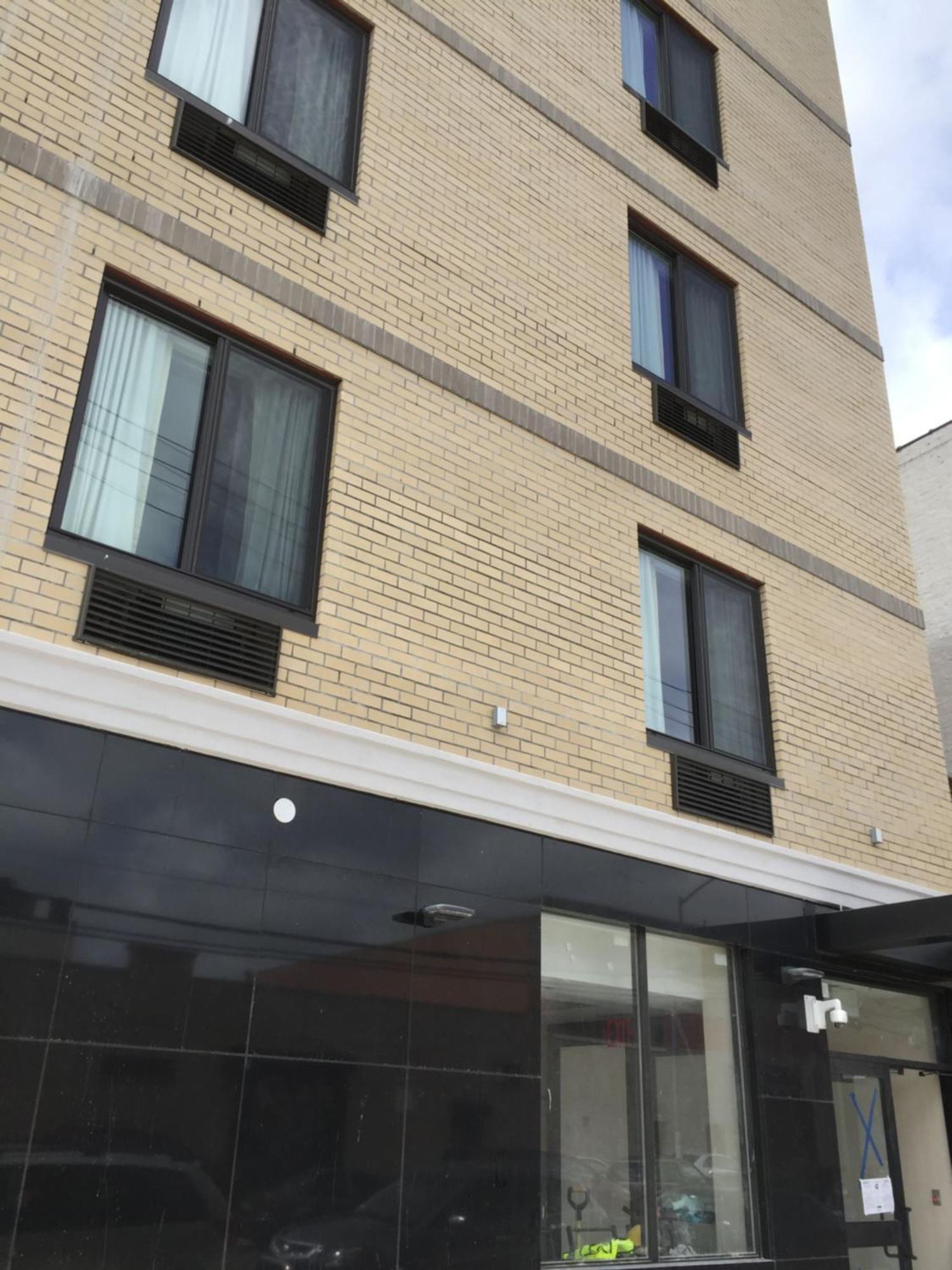 Voyage Hotel New York Exterior foto